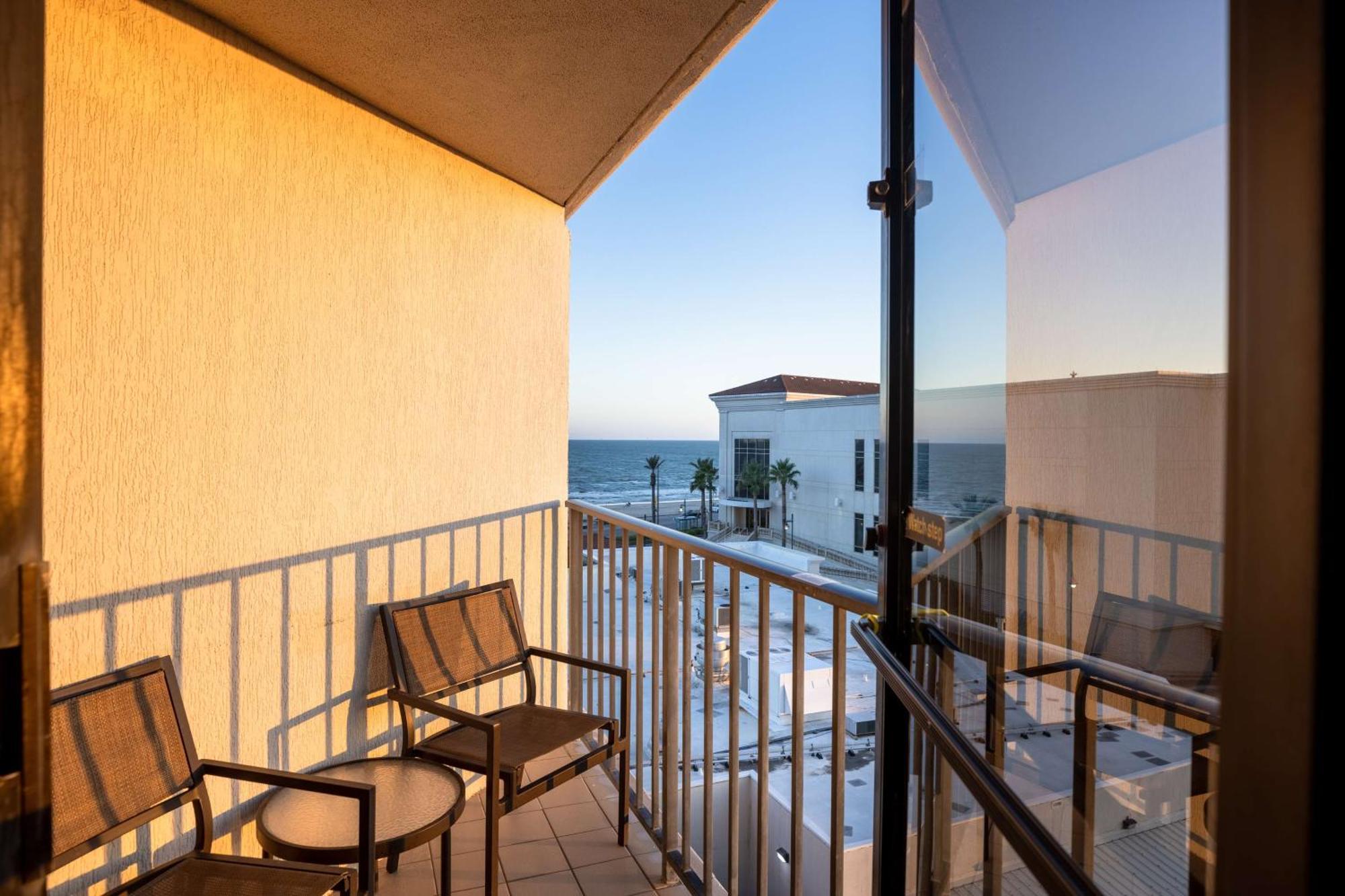 Hilton Galveston Island Resort מראה חיצוני תמונה